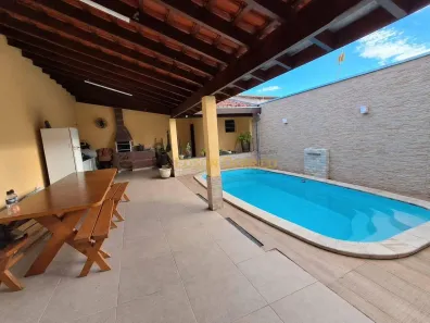 Sobrado com 4 Quartos à venda, 245m² no Conjunto Habitacional Terra dos Ipês II (Fase II), Pindamonhangaba