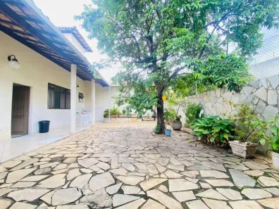 Casa com 5 Quartos à venda, 720m² no Santa Amélia, Belo Horizonte