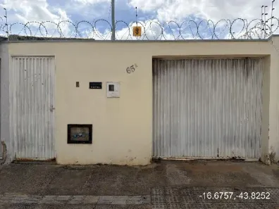 Casa com 2 Quartos à venda, 140m² no Loteamento Novo Jaraguá, Montes Claros