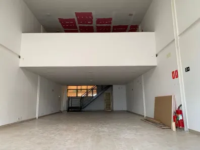 Ponto Comercial para alugar, 188m² no Cidade Luiza, Jundiaí
