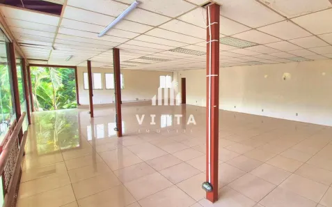 Ponto Comercial para alugar, 120m² no Nogueira, Petrópolis