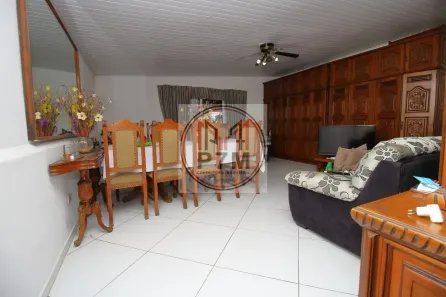 Casa com 10 Quartos à venda, 299m² no Vila Zat, São Paulo