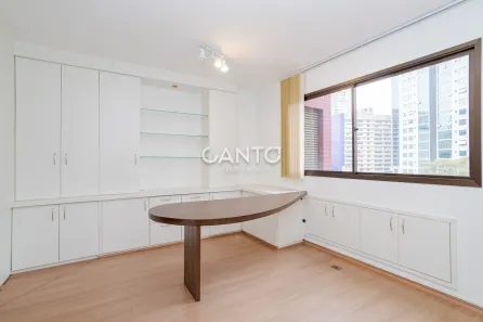 Sala Comercial à venda, 29m² no Centro, Curitiba