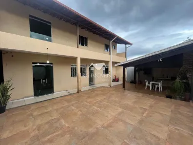 Casa com 4 Quartos à venda, 243m² no Santa Helena (Barreiro), Belo Horizonte