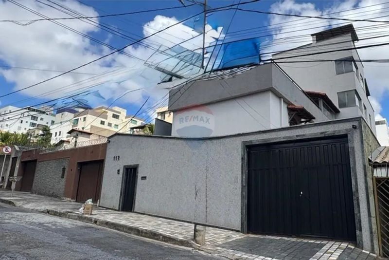 Cobertura com 3 quartos — Heliópolis, Belo Horizonte