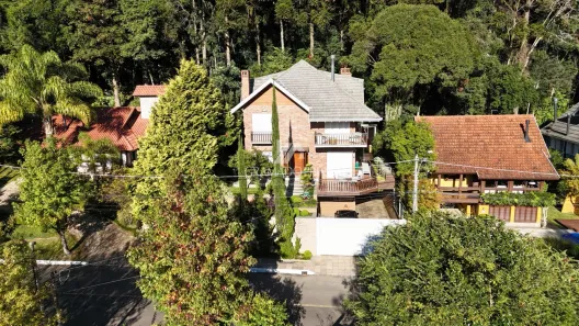 Casa com 3 Quartos à venda, 300m² no Centro, Gramado