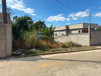 Lote/Terreno à venda, 318m² no Tucum, Cariacica