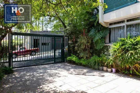 Casa com 4 Quartos à venda, 381m² no Jardim Everest, São Paulo