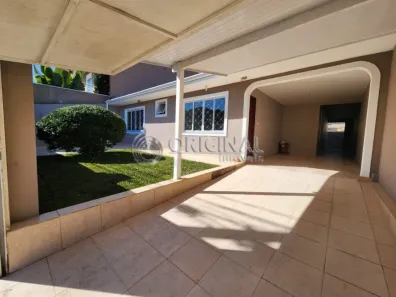 Casa com 3 Quartos para alugar, 175m² no São Braz, Curitiba