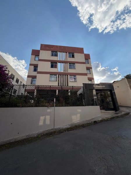 Apartamento com 2 quartos — Padre Eustáquio, Belo Horizonte