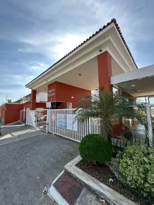 Casa de Condomínio com 3 Quartos à venda, 180m² no Morada de Laranjeiras, Serra