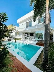 Casa com 5 Quartos à venda, 378m² no Gávea, Uberlândia