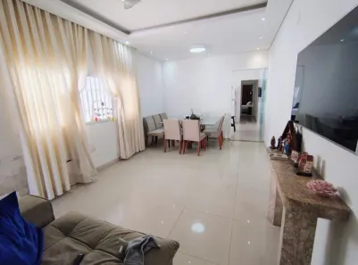 Casa com 3 Quartos à venda, 70m² no Guilhermina, Praia Grande