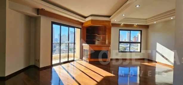 Apartamento com 4 Quartos para alugar, 160m² no Osvaldo Rezende, Uberlândia