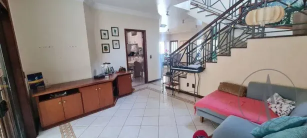 Casa com 3 Quartos à venda, 259m² no Vila Trujillo, Sorocaba