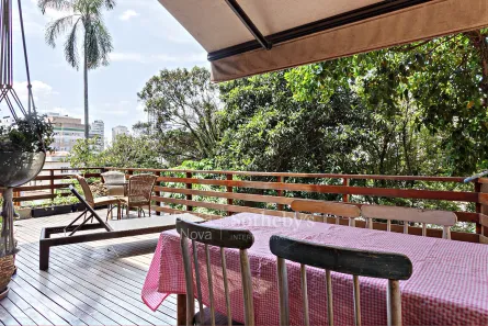 Casa com 3 Quartos à venda, 300m² no Pacaembu, São Paulo