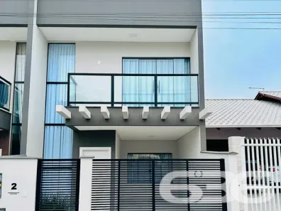 Sobrado com 3 Quartos à venda, 146m² no Armação, Penha