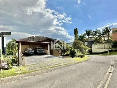 Casa de Condomínio com 3 Quartos à venda, 330m² no Pousada dos Bandeirantes, Carapicuíba