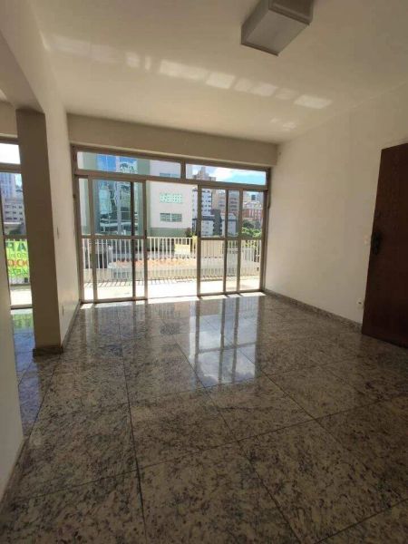 Apartamento com 3 quartos — Coração de Jesus, Belo Horizonte
