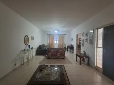 Casa com 4 Quartos à venda, 280m² no Centro, São José do Rio Preto