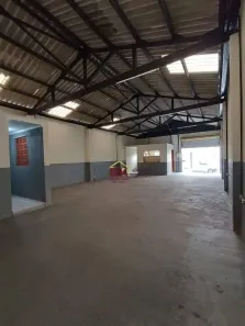 Galpão/Depósito/Armazém à venda, 120m² no Loteamento Residencial e Comercial Flamboyant, Pindamonhangaba