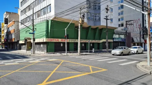 Ponto Comercial com 6 Quartos à venda, 700m² no Centro, Curitiba