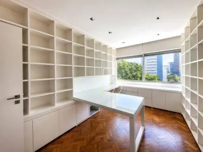 Apartamento com 3 Quartos à venda, 210m² no Jardim Paulista, São Paulo