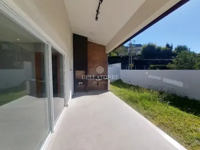 Casa com 3 Quartos à venda, 240m² no Albuquerque, Teresópolis