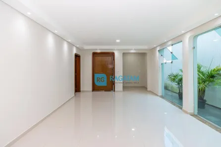 Sobrado com 4 Quartos à venda, 299m² no Jardim da Glória, São Paulo
