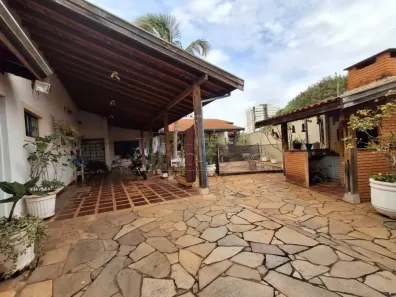 Casa com 3 Quartos à venda, 200m² no Jardim América, Bauru