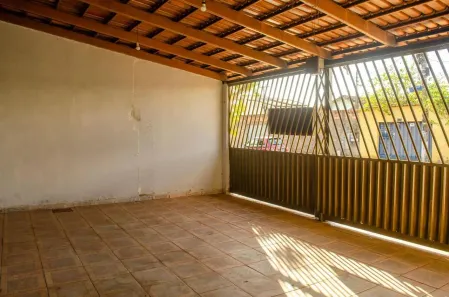 Casa com 3 Quartos à venda, 390m² no Setor Urias Magalhães, Goiânia