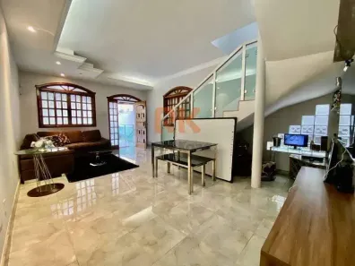 Casa com 3 Quartos à venda, 234m² no Serrano, Belo Horizonte