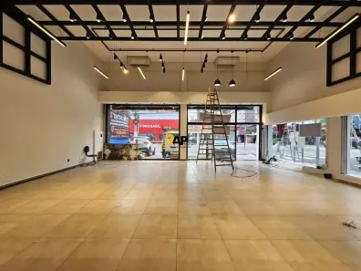 Ponto Comercial para alugar, 264m² no Indianópolis, São Paulo