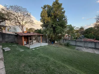 Casa com 7 Quartos para alugar, 300m² no Bandeirantes (Pampulha), Belo Horizonte