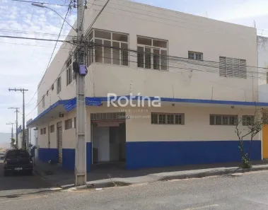 Ponto Comercial para alugar, 246m² no Nossa Senhora das Graças, Uberlândia