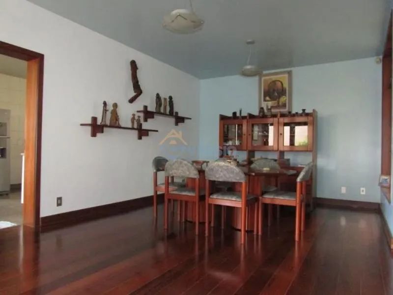 Casa com 5 quartos — Dona Clara, Belo Horizonte
