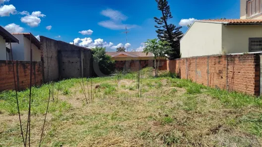 Lote/Terreno à venda, 300m² no Jardim Holanda, Holambra