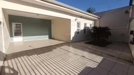 Casa com 3 Quartos à venda, 250m² no Jardim Macarenko, Sumaré