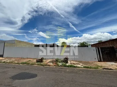 Lote/Terreno à venda, 1056m² no Vila Industrial, Bauru