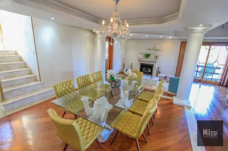 Casa com 3 Quartos para alugar, 507m² no Exposição, Caxias do Sul
