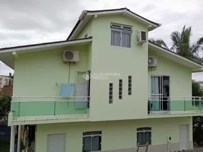 Imóvel Comercial com 9 Quartos à venda, 284m² no Canasvieiras, Florianópolis