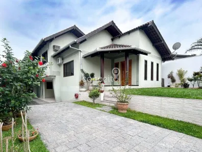 Casa com 3 Quartos à venda, 330m² no Escola Agrícola, Blumenau