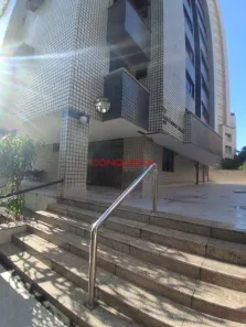 Apartamento com 3 Quartos para alugar, 240m² no Meireles, Fortaleza
