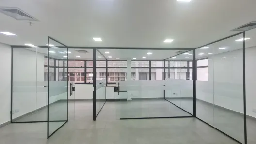 Sala Comercial para alugar, 52m² no Itaim Bibi, São Paulo