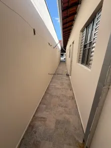 Casa com 2 Quartos para alugar, 200m² no João Aranha, Paulínia