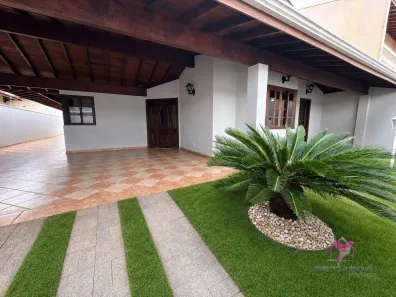 Casa com 3 Quartos para alugar, 258m² no Cidade Jardim, Leme