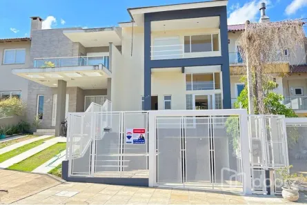 Casa com 3 Quartos à venda, 230m² no Hípica, Porto Alegre