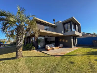 Casa de Condomínio com 4 Quartos à venda, 417m² no XANGRI-LÁ, Xangri-lá