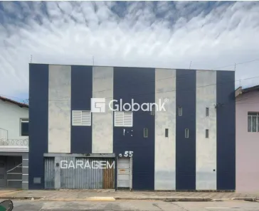 Prédio Comercial à venda, 500m² no Centro, Montes Claros