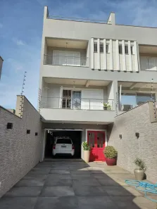 Casa com 4 Quartos à venda, 397m² no Jardim Itu, Porto Alegre